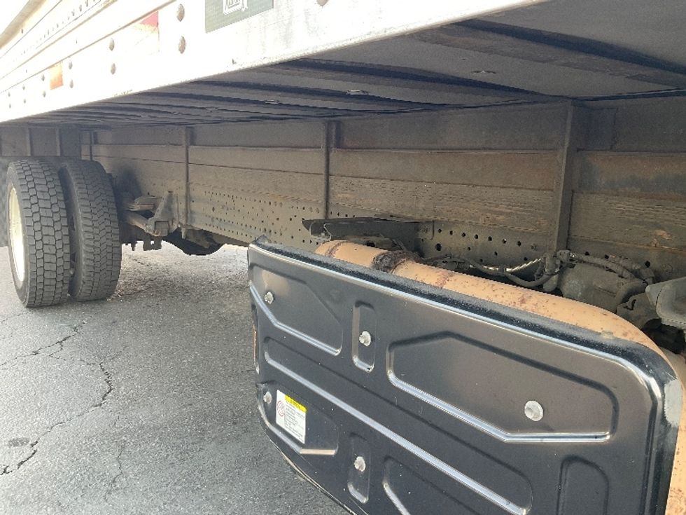 Refrigerated Truck-Light and Medium Duty Trucks-Isuzu-2015-NRR-Kent-WA-176,045\n\t\tmiles-$ 37,250 - Image 14