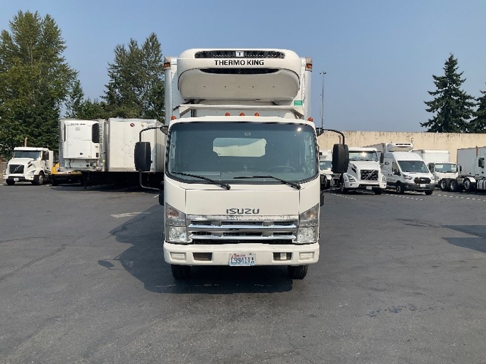 Refrigerated Truck-Light and Medium Duty Trucks-Isuzu-2015-NRR-Kent-WA-176,045\n\t\tmiles-$ 37,250 - Image 2