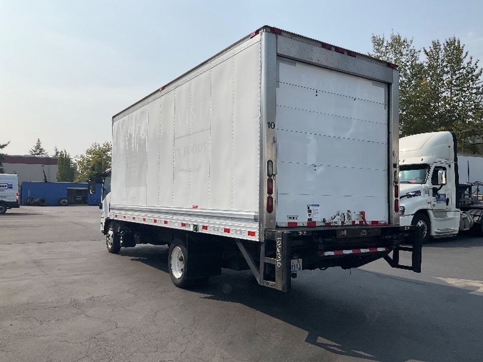 Refrigerated Truck-Light and Medium Duty Trucks-Isuzu-2015-NRR-Kent-WA-176,045\n\t\tmiles-$ 37,250 - Image 6