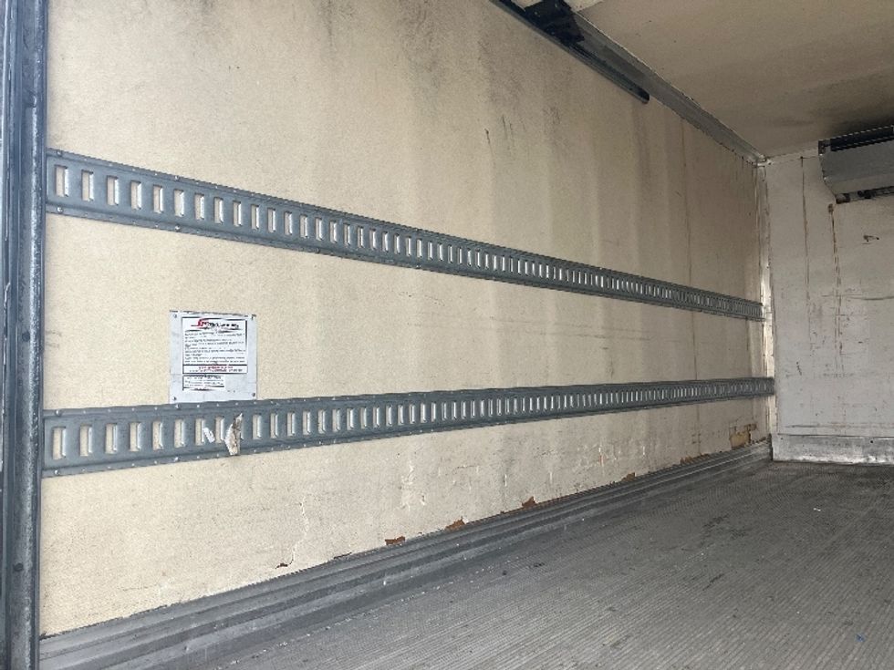 Refrigerated Truck-Light and Medium Duty Trucks-Isuzu-2016-NPRXD-Apopka-FL-46,402\n\t\tmiles-$ 49,750 - Image 11
