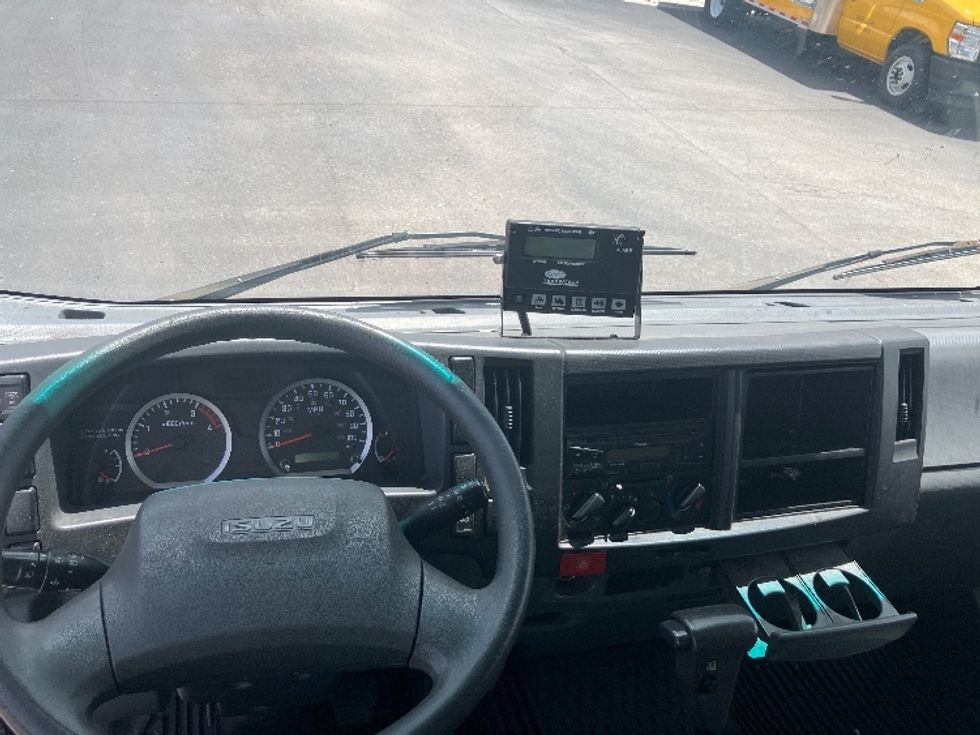 Refrigerated Truck-Light and Medium Duty Trucks-Isuzu-2016-NPRXD-Apopka-FL-46,402\n\t\tmiles-$ 49,750 - Image 18