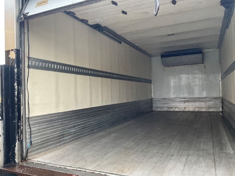 Refrigerated Truck-Light and Medium Duty Trucks-Isuzu-2016-NQR-La Mirada-CA-132,425\n\t\tmiles-$ 46,000 - Image 11