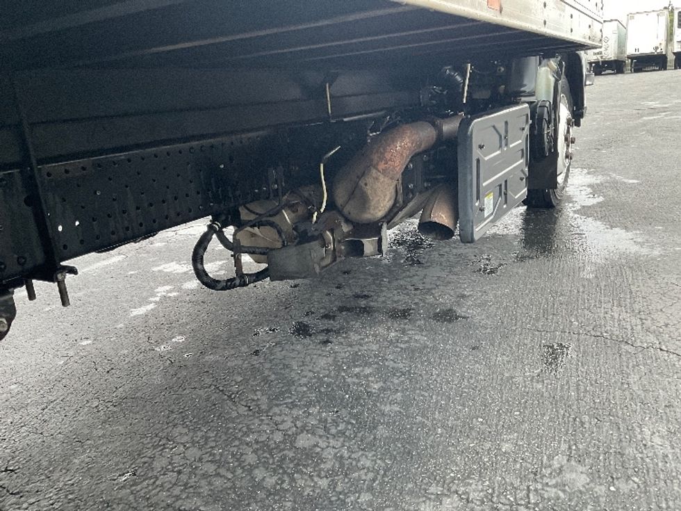 Refrigerated Truck-Light and Medium Duty Trucks-Isuzu-2016-NQR-La Mirada-CA-132,425\n\t\tmiles-$ 46,000 - Image 14