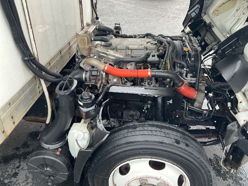 Refrigerated Truck-Light and Medium Duty Trucks-Isuzu-2016-NQR-La Mirada-CA-132,425\n\t\tmiles-$ 46,000 - Image 23