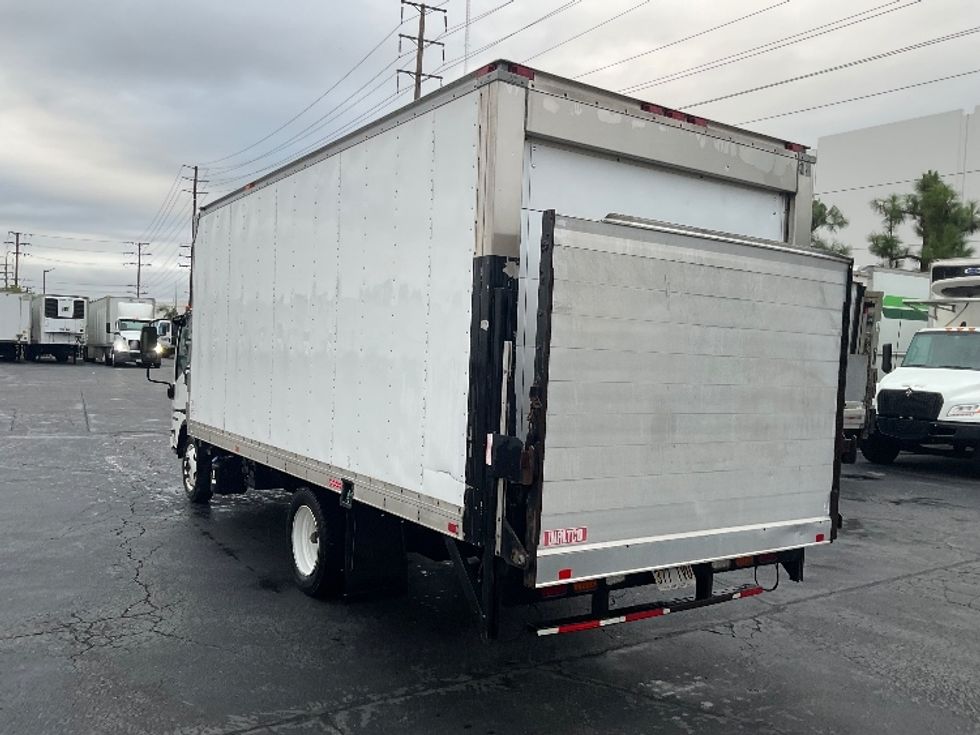 Refrigerated Truck-Light and Medium Duty Trucks-Isuzu-2016-NQR-La Mirada-CA-132,425\n\t\tmiles-$ 46,000 - Image 6