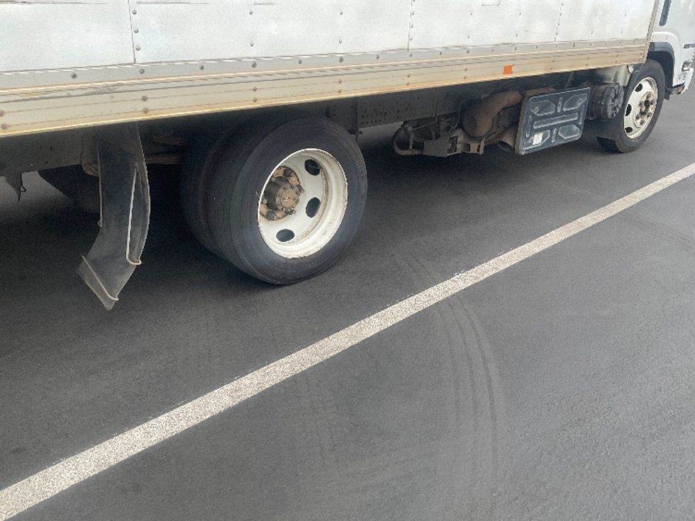 Refrigerated Truck-Light and Medium Duty Trucks-Isuzu-2016-NQR-Torrance-CA-163,893\n\t\tmiles-$ 34,000 - Image 14