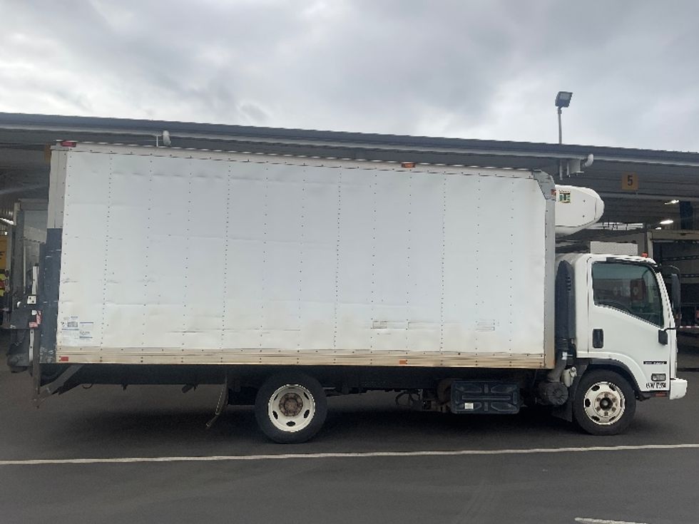 Refrigerated Truck-Light and Medium Duty Trucks-Isuzu-2016-NQR-Torrance-CA-163,893\n\t\tmiles-$ 34,000 - Image 15