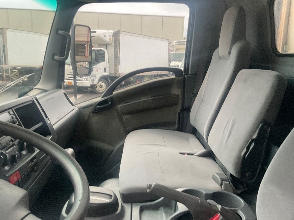 Refrigerated Truck-Light and Medium Duty Trucks-Isuzu-2016-NQR-Torrance-CA-163,893\n\t\tmiles-$ 34,000 - Image 19
