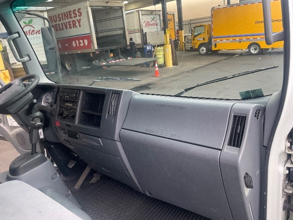 Refrigerated Truck-Light and Medium Duty Trucks-Isuzu-2016-NQR-Torrance-CA-163,893\n\t\tmiles-$ 34,000 - Image 21