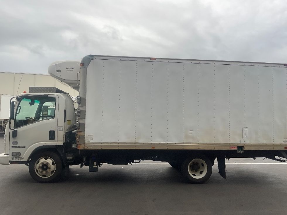 Refrigerated Truck-Light and Medium Duty Trucks-Isuzu-2016-NQR-Torrance-CA-163,893\n\t\tmiles-$ 34,000 - Image 4