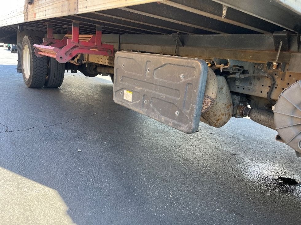 Refrigerated Truck-Light and Medium Duty Trucks-Isuzu-2016-NQR-Torrance-CA-83,464\n\t\tmiles-$ 47,750 - Image 14
