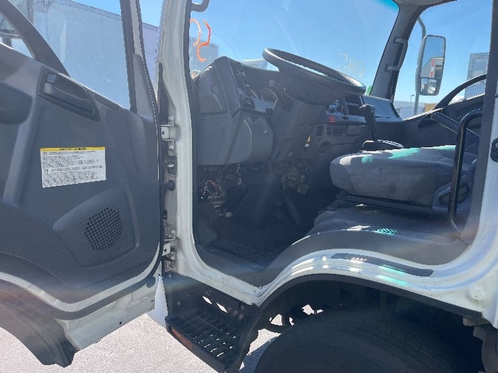Refrigerated Truck-Light and Medium Duty Trucks-Isuzu-2016-NQR-Torrance-CA-83,464\n\t\tmiles-$ 47,750 - Image 16