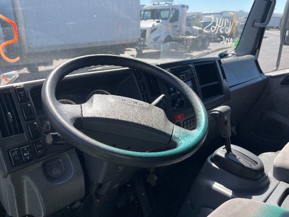 Refrigerated Truck-Light and Medium Duty Trucks-Isuzu-2016-NQR-Torrance-CA-83,464\n\t\tmiles-$ 47,750 - Image 17