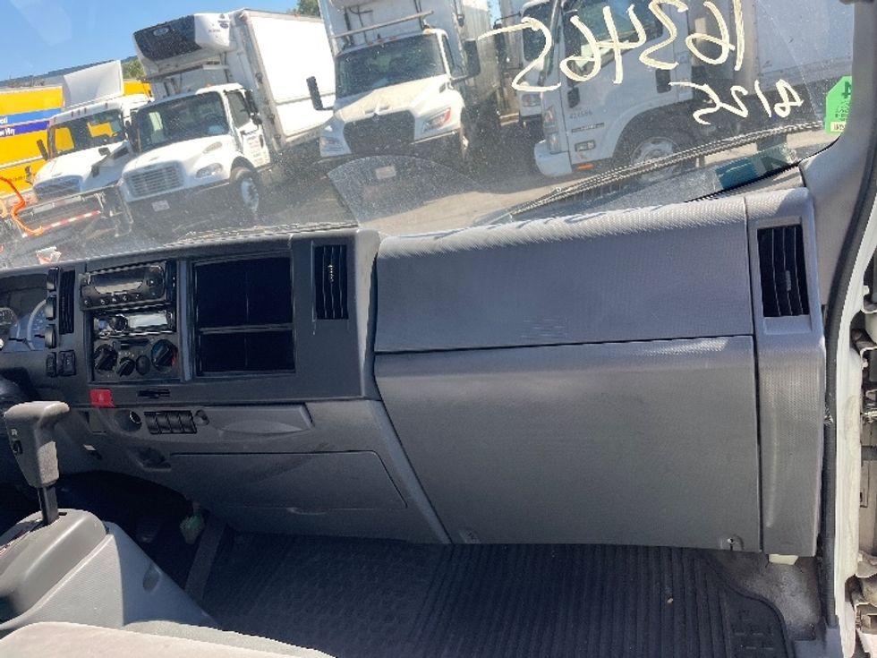 Refrigerated Truck-Light and Medium Duty Trucks-Isuzu-2016-NQR-Torrance-CA-83,464\n\t\tmiles-$ 47,750 - Image 21