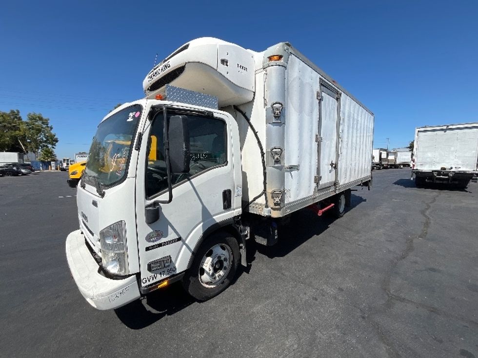 Refrigerated Truck-Light and Medium Duty Trucks-Isuzu-2016-NQR-Torrance-CA-83,464\n\t\tmiles-$ 47,750 - Image 3