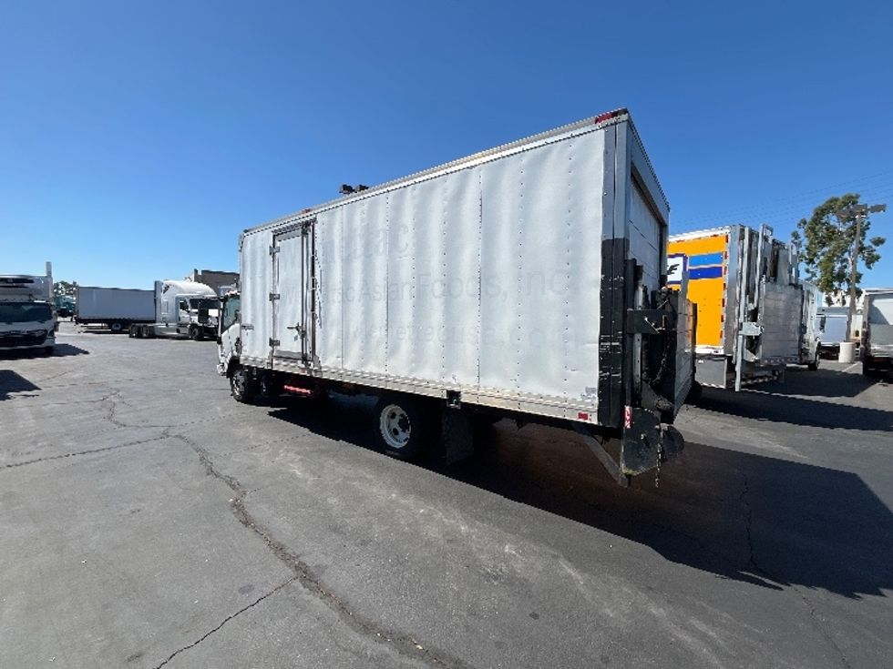 Refrigerated Truck-Light and Medium Duty Trucks-Isuzu-2016-NQR-Torrance-CA-83,464\n\t\tmiles-$ 47,750 - Image 6