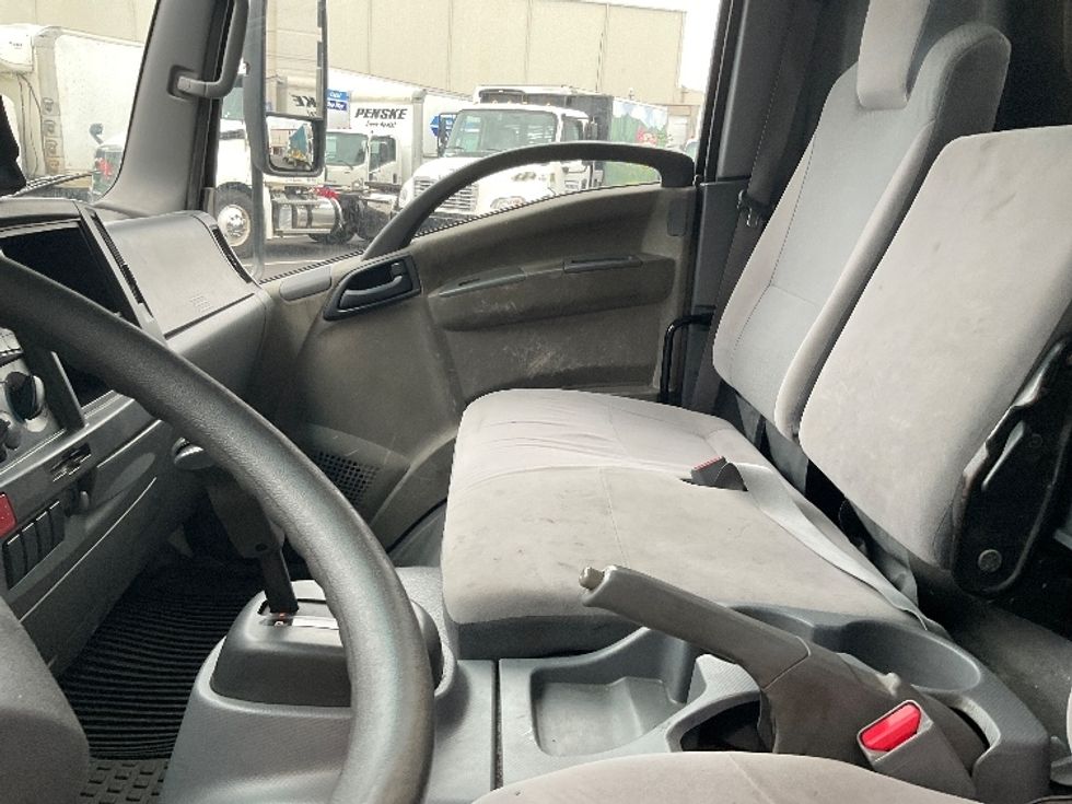 Refrigerated Truck-Light and Medium Duty Trucks-Isuzu-2016-NQR-Torrance-CA-89,741\n\t\tmiles-$ 37,750 - Image 19
