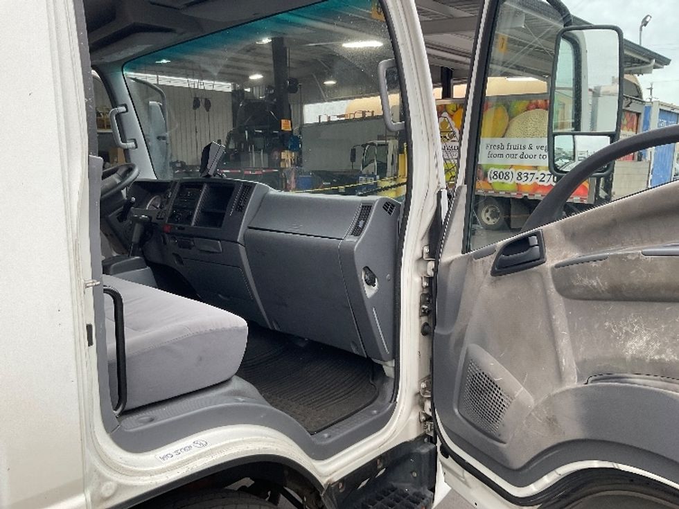 Refrigerated Truck-Light and Medium Duty Trucks-Isuzu-2016-NQR-Torrance-CA-89,741\n\t\tmiles-$ 37,750 - Image 20