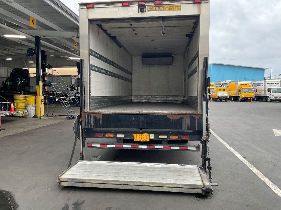 Refrigerated Truck-Light and Medium Duty Trucks-Isuzu-2016-NQR-Torrance-CA-89,741\n\t\tmiles-$ 37,750 - Image 9