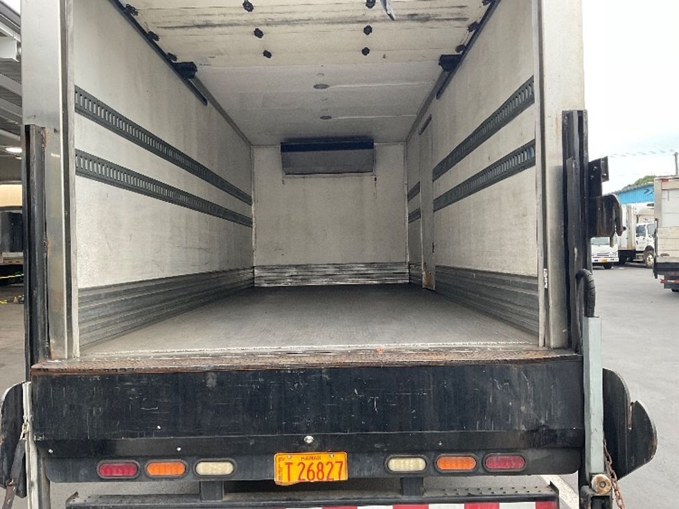 Refrigerated Truck-Light and Medium Duty Trucks-Isuzu-2016-NQR-Torrance-CA-99,637\n\t\tmiles-$ 34,750 - Image 10