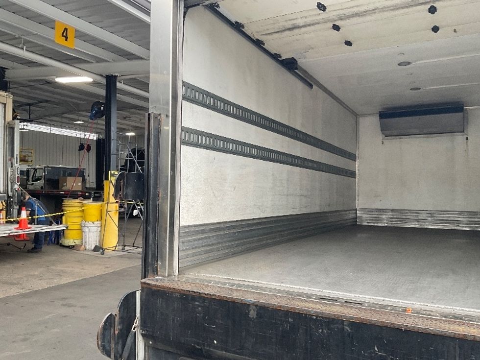 Refrigerated Truck-Light and Medium Duty Trucks-Isuzu-2016-NQR-Torrance-CA-99,637\n\t\tmiles-$ 34,750 - Image 11