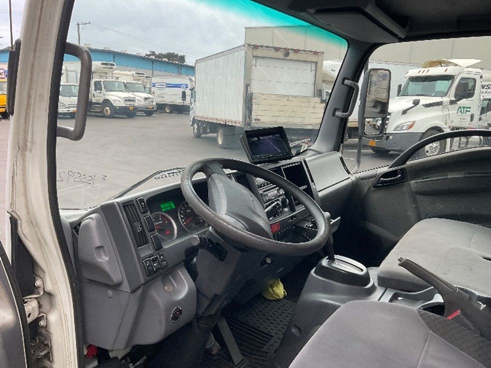 Refrigerated Truck-Light and Medium Duty Trucks-Isuzu-2016-NQR-Torrance-CA-99,637\n\t\tmiles-$ 34,750 - Image 17