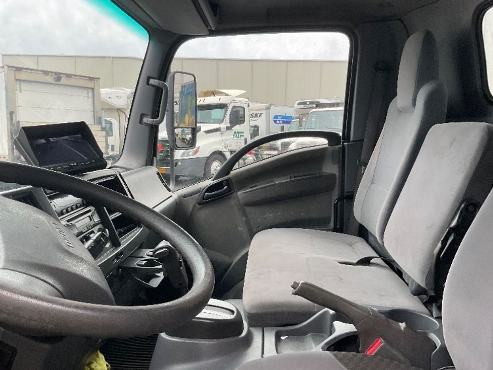 Refrigerated Truck-Light and Medium Duty Trucks-Isuzu-2016-NQR-Torrance-CA-99,637\n\t\tmiles-$ 34,750 - Image 19