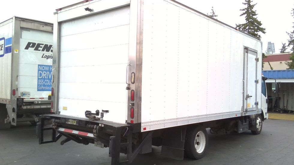 Refrigerated Truck-Light and Medium Duty Trucks-Isuzu-2016-NRR-Kent-WA-153,480\n\t\tmiles-$ 42,250 - Image 13