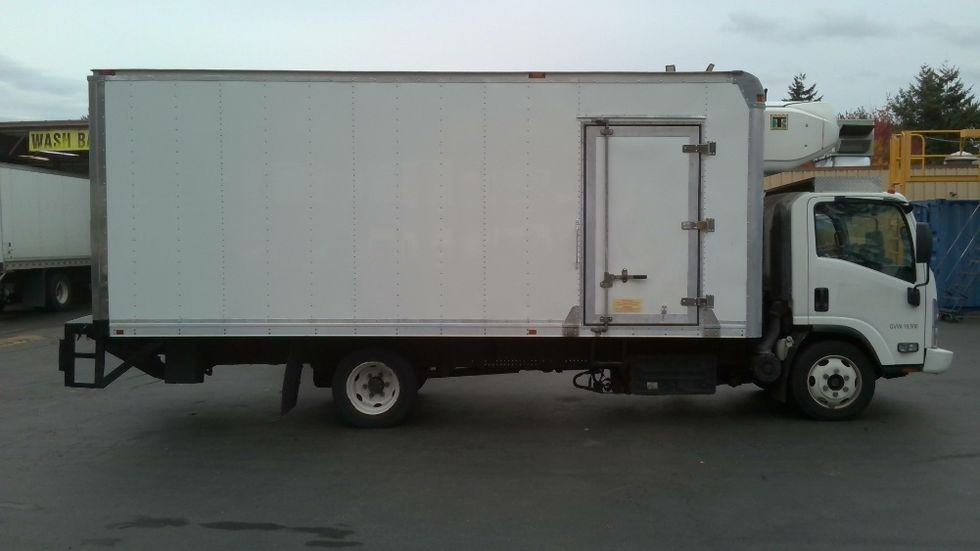 Refrigerated Truck-Light and Medium Duty Trucks-Isuzu-2016-NRR-Kent-WA-153,480\n\t\tmiles-$ 42,250 - Image 15