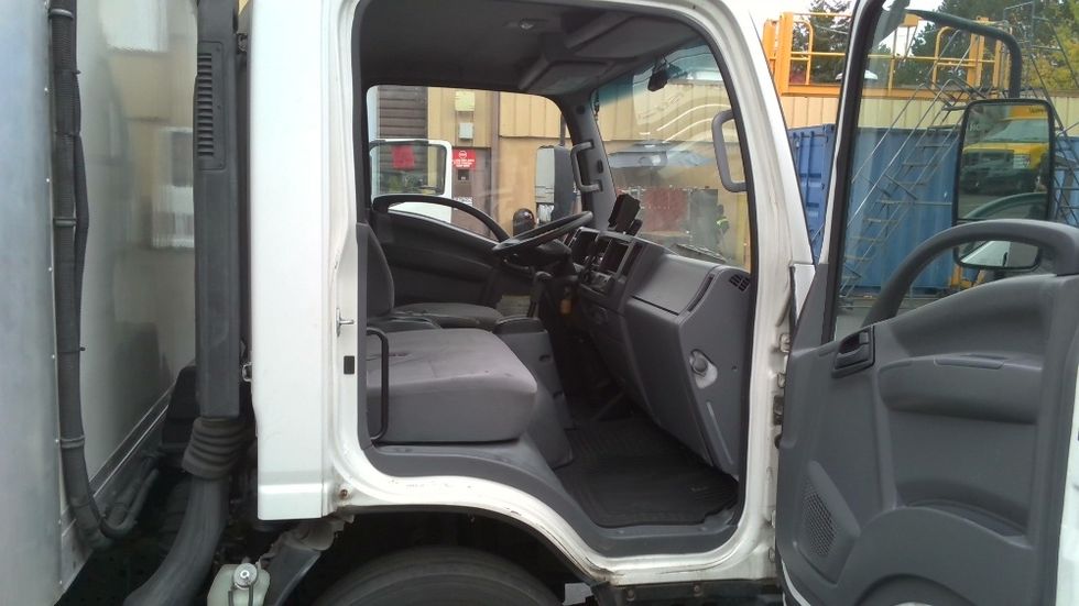 Refrigerated Truck-Light and Medium Duty Trucks-Isuzu-2016-NRR-Kent-WA-153,480\n\t\tmiles-$ 42,250 - Image 20