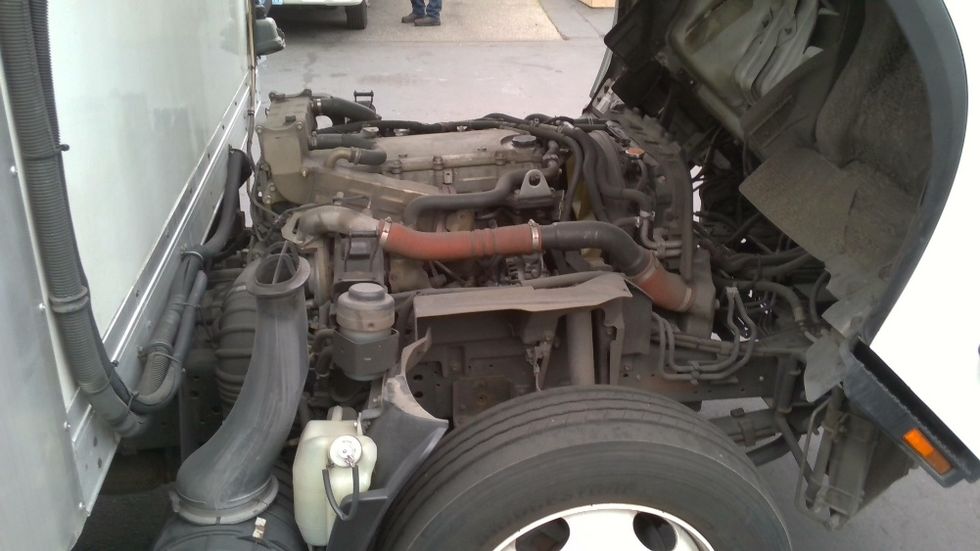 Refrigerated Truck-Light and Medium Duty Trucks-Isuzu-2016-NRR-Kent-WA-153,480\n\t\tmiles-$ 42,250 - Image 23