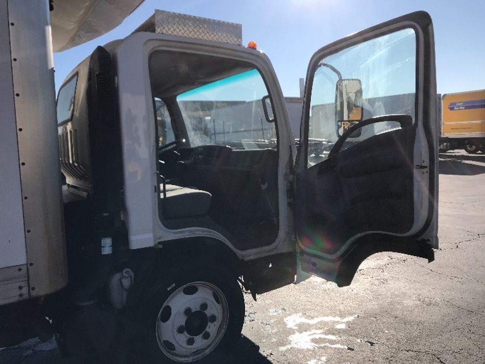 Refrigerated Truck-Light and Medium Duty Trucks-Isuzu-2017-NPRXD-La Mirada-CA-76,688\n\t\tmiles-$ 48,500 - Image 20