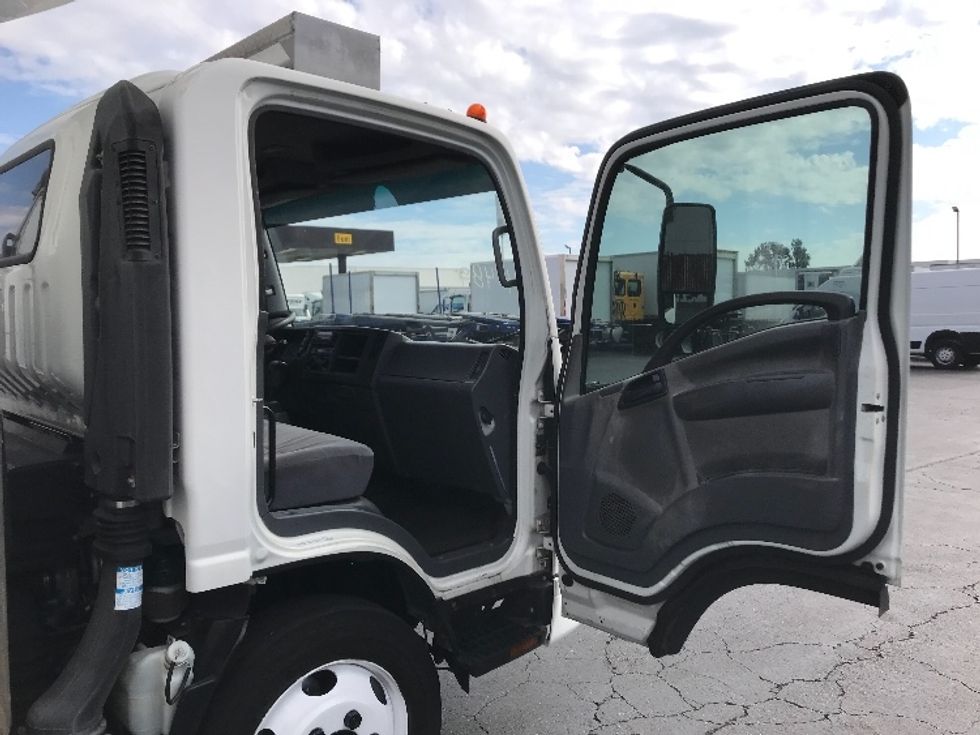 Refrigerated Truck-Light and Medium Duty Trucks-Isuzu-2017-NQR-La Mirada-CA-120,504\n\t\tmiles-$ 46,750 - Image 20