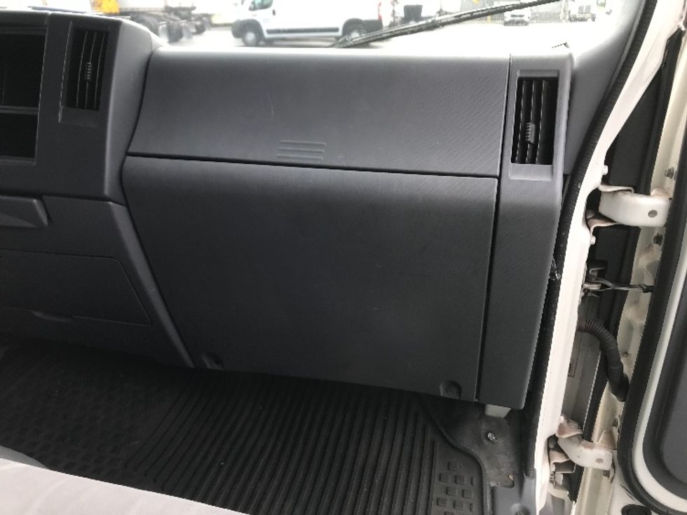 Refrigerated Truck-Light and Medium Duty Trucks-Isuzu-2017-NQR-La Mirada-CA-120,504\n\t\tmiles-$ 46,750 - Image 21