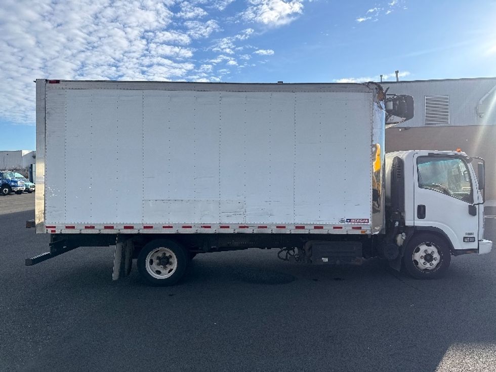 Refrigerated Truck-Light and Medium Duty Trucks-Isuzu-2017-NQR-Philadelphia-PA-169,763\n\t\tmiles-$ 26,000 - Image 14