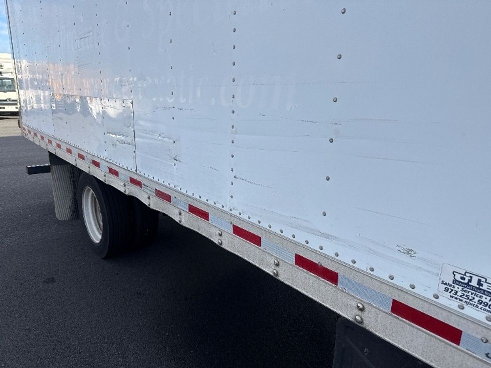 Refrigerated Truck-Light and Medium Duty Trucks-Isuzu-2017-NQR-Philadelphia-PA-169,763\n\t\tmiles-$ 26,000 - Image 27