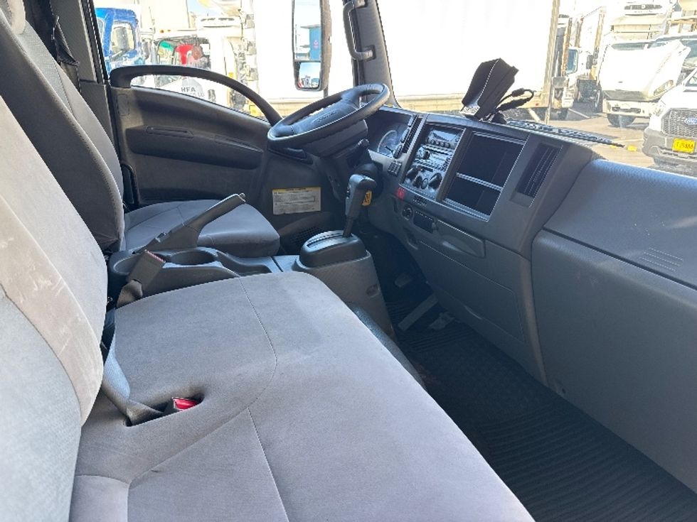 Refrigerated Truck-Light and Medium Duty Trucks-Isuzu-2017-NQR-Torrance-CA-57,767\n\t\tmiles-$ 49,750 - Image 22