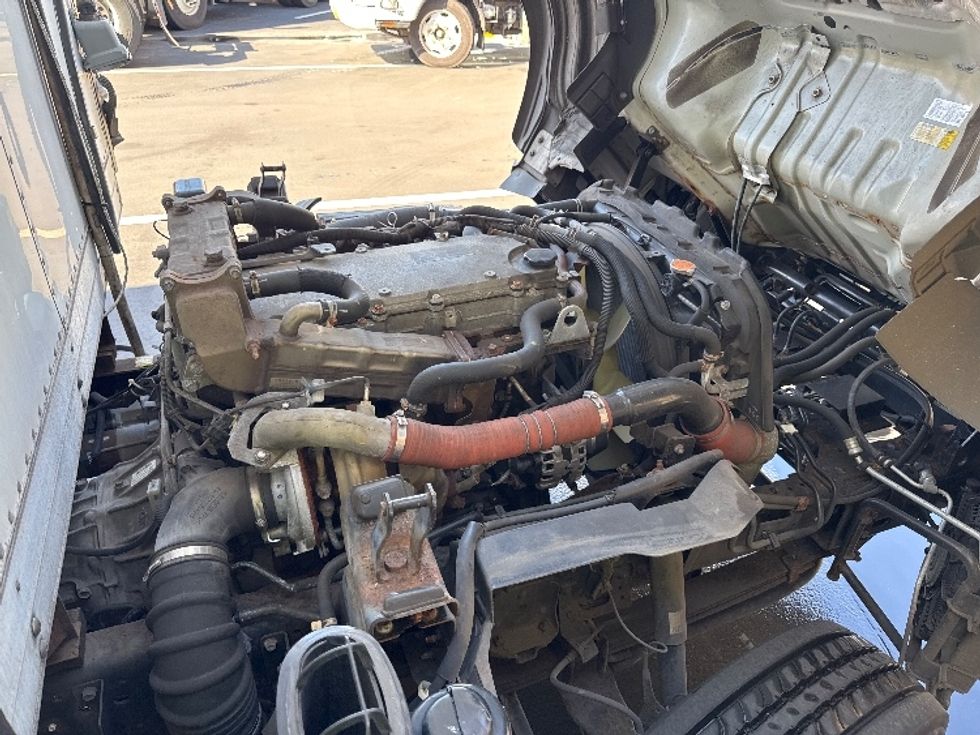 Refrigerated Truck-Light and Medium Duty Trucks-Isuzu-2017-NQR-Torrance-CA-57,767\n\t\tmiles-$ 49,750 - Image 23