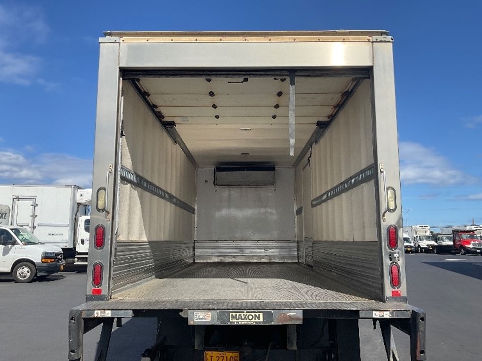 Refrigerated Truck-Light and Medium Duty Trucks-Isuzu-2017-NQR-Torrance-CA-73,581\n\t\tmiles-$ 49,750 - Image 10