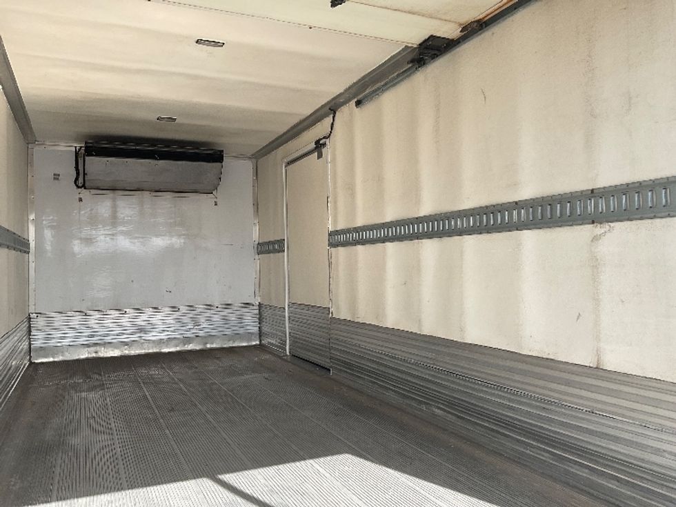 Refrigerated Truck-Light and Medium Duty Trucks-Isuzu-2017-NQR-Torrance-CA-73,581\n\t\tmiles-$ 49,750 - Image 12