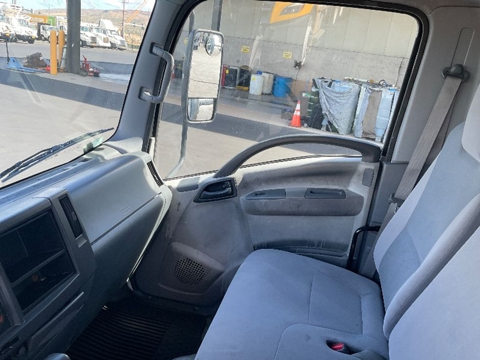 Refrigerated Truck-Light and Medium Duty Trucks-Isuzu-2017-NQR-Torrance-CA-73,581\n\t\tmiles-$ 49,750 - Image 19