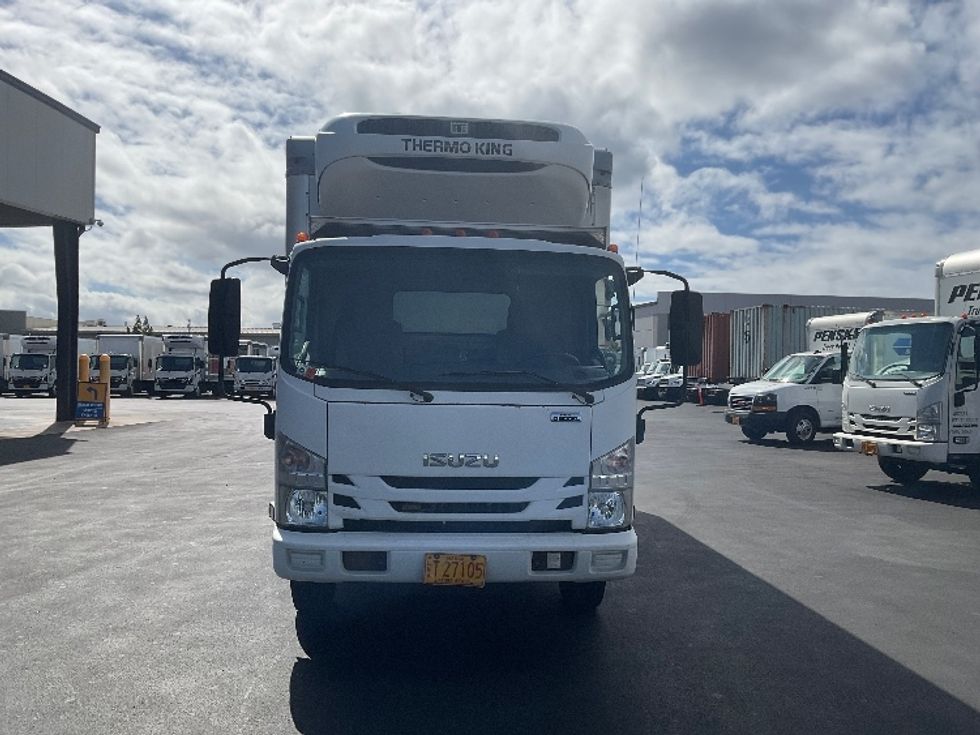 Refrigerated Truck-Light and Medium Duty Trucks-Isuzu-2017-NQR-Torrance-CA-73,581\n\t\tmiles-$ 49,750 - Image 2