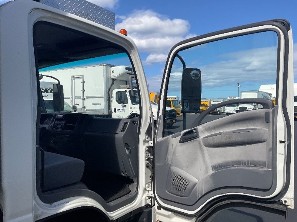 Refrigerated Truck-Light and Medium Duty Trucks-Isuzu-2017-NQR-Torrance-CA-73,581\n\t\tmiles-$ 49,750 - Image 20