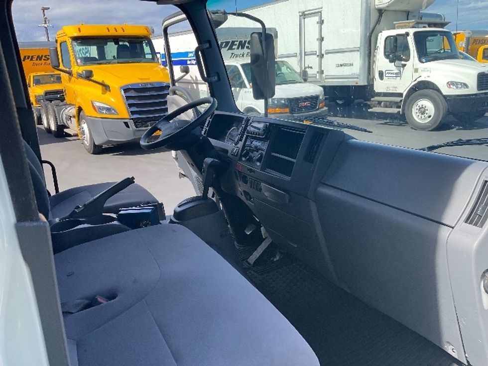 Refrigerated Truck-Light and Medium Duty Trucks-Isuzu-2017-NQR-Torrance-CA-73,581\n\t\tmiles-$ 49,750 - Image 21