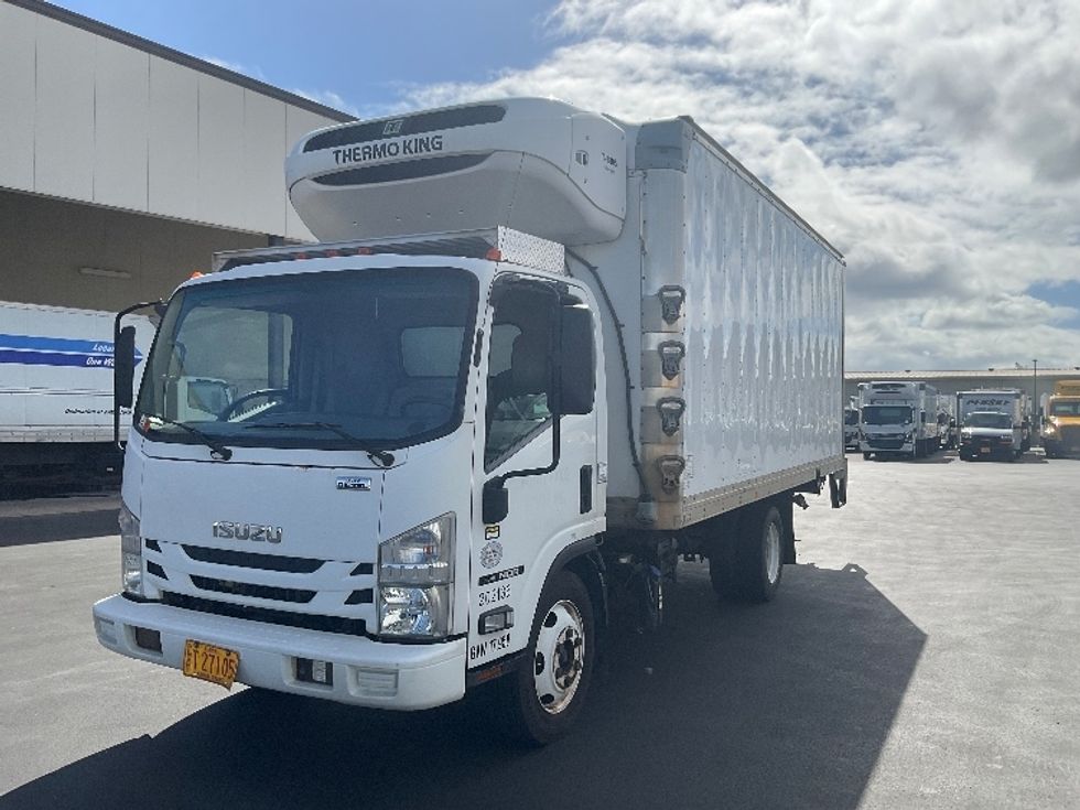 Refrigerated Truck-Light and Medium Duty Trucks-Isuzu-2017-NQR-Torrance-CA-73,581\n\t\tmiles-$ 49,750 - Image 3