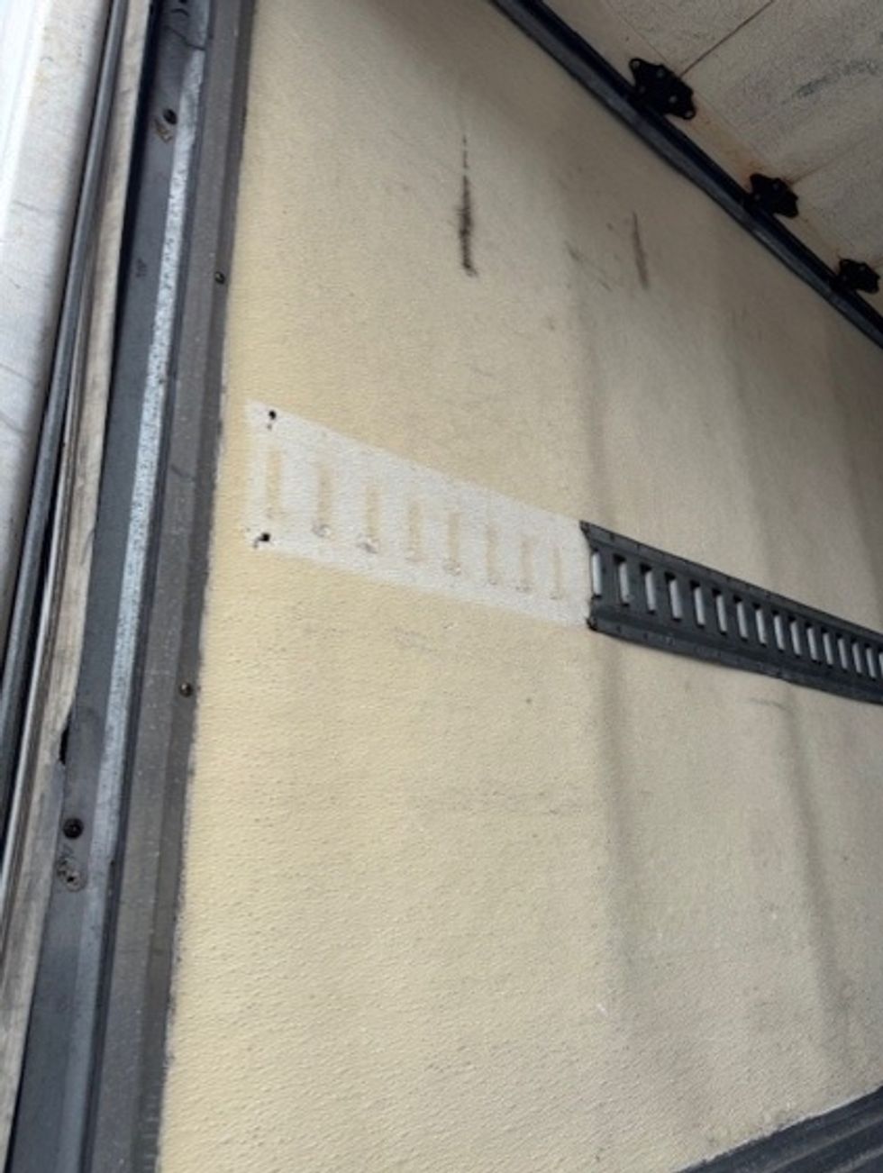 Refrigerated Truck-Light and Medium Duty Trucks-Isuzu-2017-NQR-Torrance-CA-73,865\n\t\tmiles-$ 48,500 - Image 11