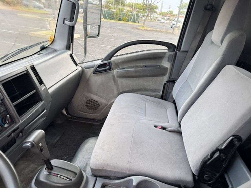 Refrigerated Truck-Light and Medium Duty Trucks-Isuzu-2017-NQR-Torrance-CA-73,865\n\t\tmiles-$ 48,500 - Image 18