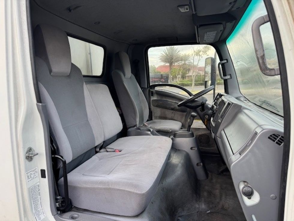 Refrigerated Truck-Light and Medium Duty Trucks-Isuzu-2017-NQR-Torrance-CA-73,865\n\t\tmiles-$ 48,500 - Image 20