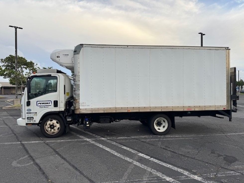 Refrigerated Truck-Light and Medium Duty Trucks-Isuzu-2017-NQR-Torrance-CA-73,865\n\t\tmiles-$ 48,500 - Image 4