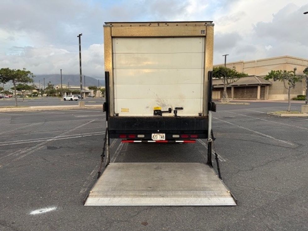 Refrigerated Truck-Light and Medium Duty Trucks-Isuzu-2017-NQR-Torrance-CA-73,865\n\t\tmiles-$ 48,500 - Image 7